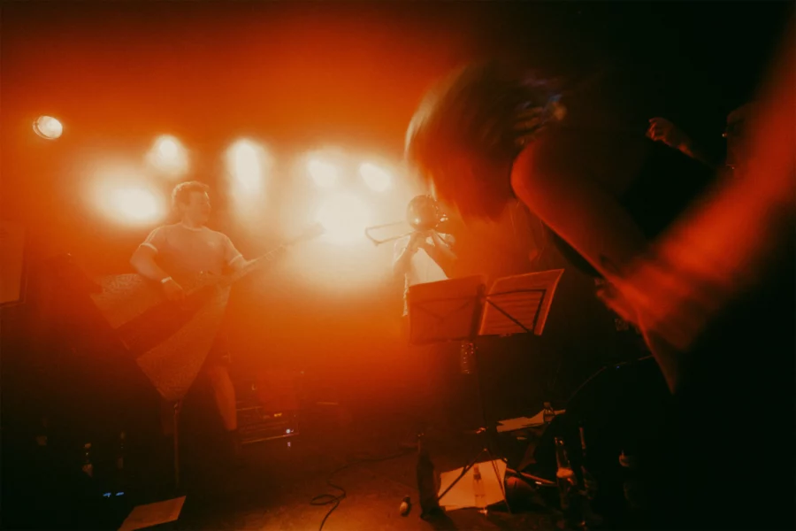 Gruppa-Karl-Marx-Stadt-Groovestation-Dresden-Konzertfotograf-Danny-Beyer20240202-_AM44930